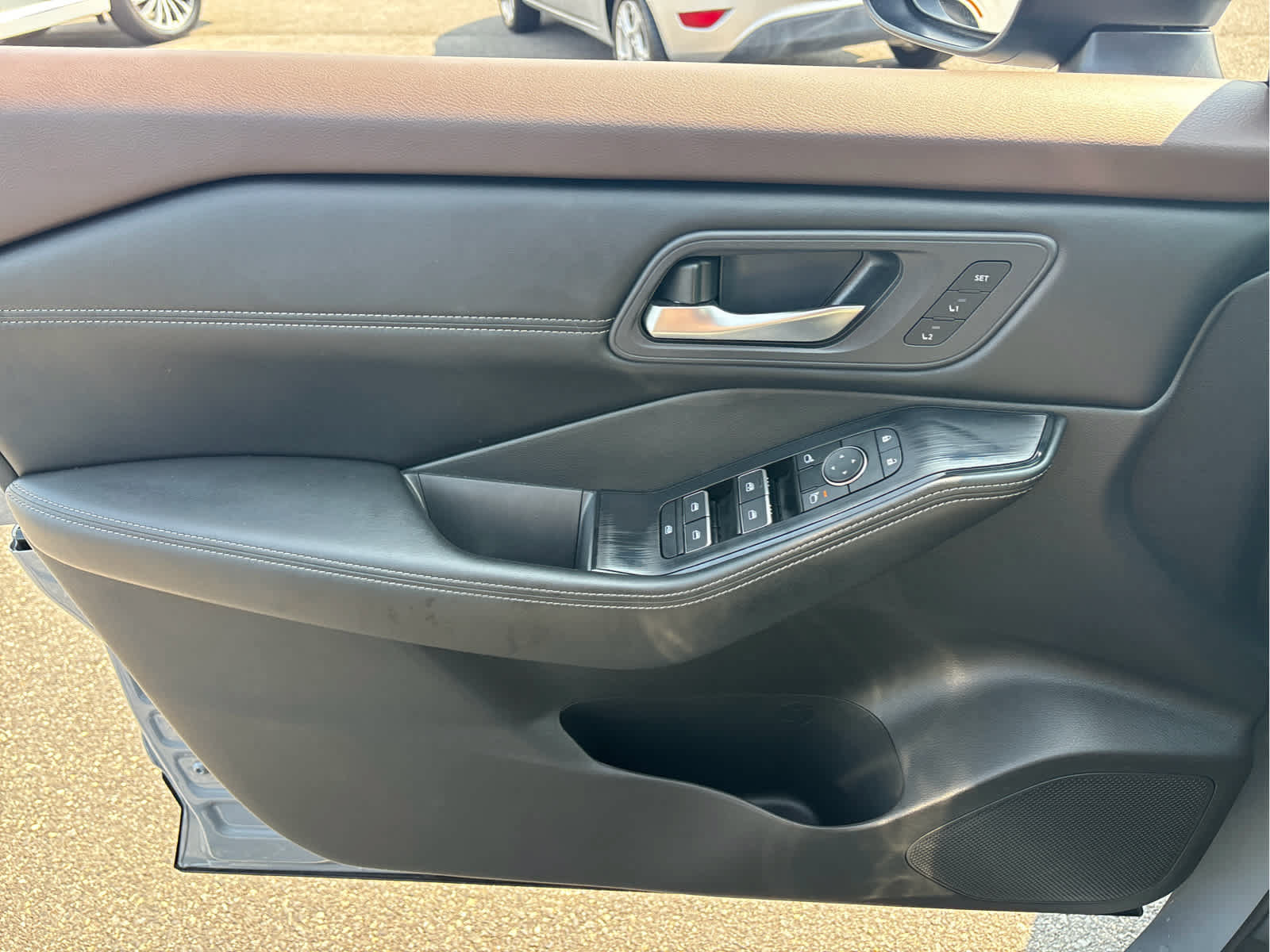Used 2023 Nissan Rogue SL AWD/4WD image 21