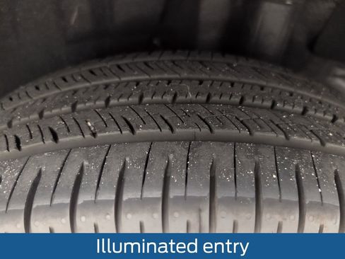 Used 2025 Toyota RAV4 XLE AWD/4WD image 20