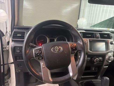 Used 2014 Toyota 4Runner SR5 image 16