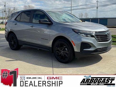 Used 2023 Chevrolet Equinox LS w/ LS Convenience Package image 1