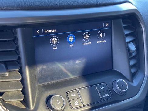 Used 2022 GMC Acadia AT4 w/ Technology Package image 36