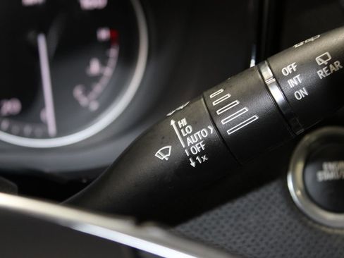 Used 2023 Cadillac XT5 Premium Luxury image 40