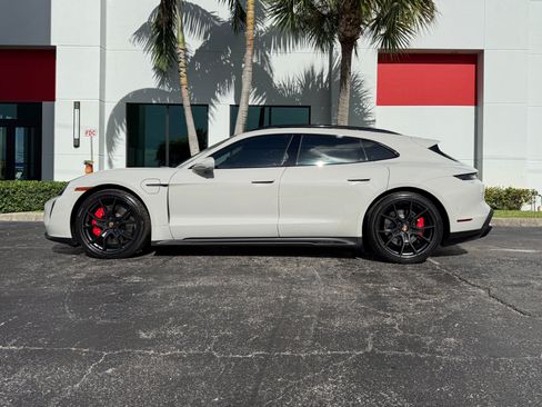 Used 2024 Porsche Taycan GTS AWD/4WD image 11