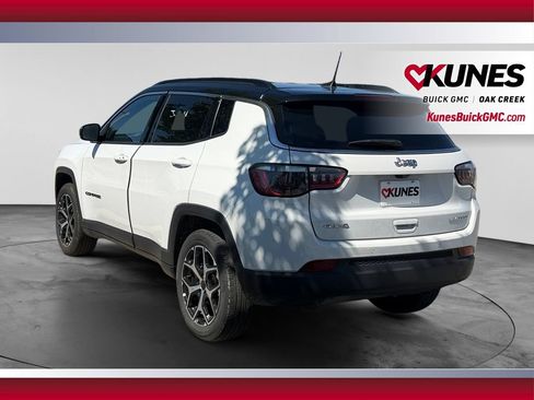 Used 2025 Jeep Compass Limited AWD/4WD image 8