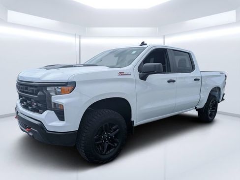 Used 2024 Chevrolet Silverado 1500 Custom Trail Boss AWD/4WD image 7