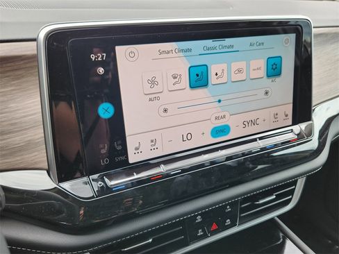 New 2025 Volkswagen Atlas SEL Premium R-Line image 13