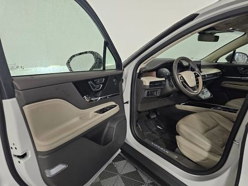 Used 2021 Lincoln Corsair Reserve w/ Equipment Group 201A image 22