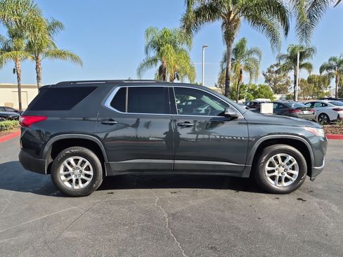 Used 2021 Chevrolet Traverse LT AWD/4WD image 11