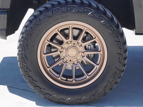 Used 2020 Chevrolet Silverado 1500 LT Trail Boss AWD/4WD image 4