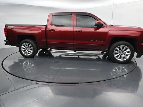 Used 2017 Chevrolet Silverado 1500 LT w/ All Star Edition AWD/4WD image 9