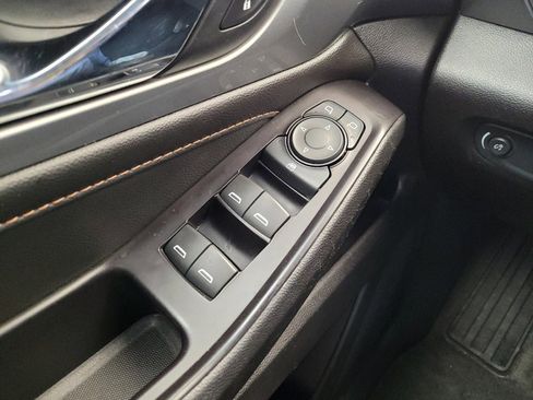 Used 2019 Chevrolet Traverse LS AWD/4WD image 27