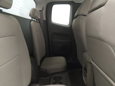 Used 2018 GMC Canyon SLE RWD image 19