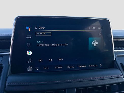 Used 2022 Chevrolet Suburban RST w/ Luxury Package AWD/4WD image 14