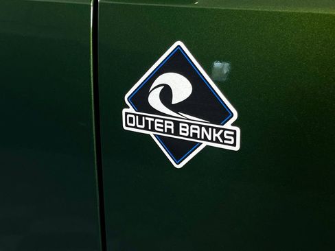 Used 2025 Ford Bronco Outer Banks image 11