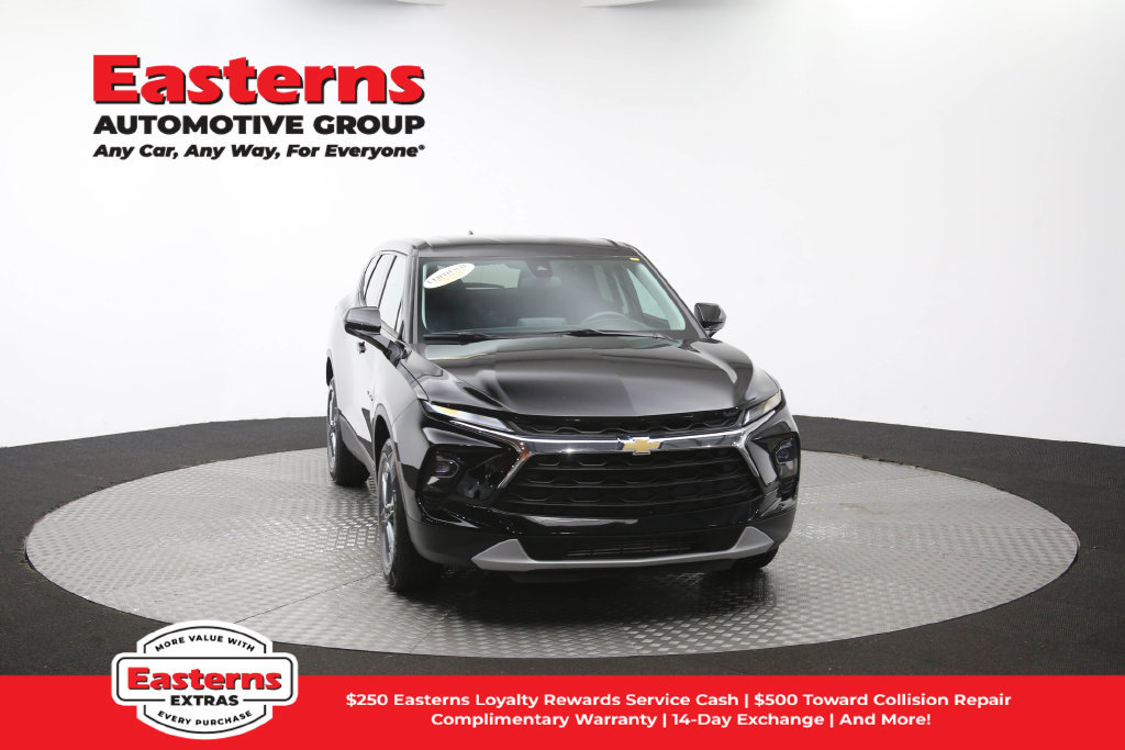 Used 2025 Chevrolet Blazer LT FWD image 54