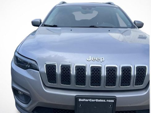 Used 2021 Jeep Cherokee Latitude Plus AWD/4WD image 3