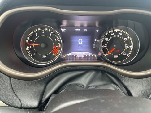 Used 2015 Jeep Cherokee Limited image 4