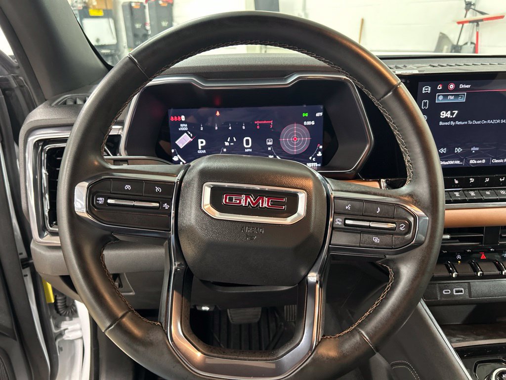 Used 2024 GMC Canyon AT4 w/ Canyon Safety Plus Package AWD/4WD image 15