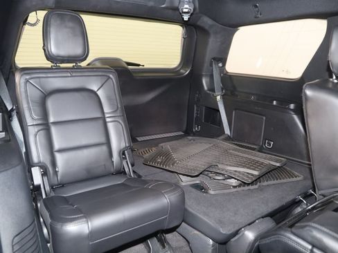 Used 2020 Lincoln Navigator Reserve AWD/4WD image 14