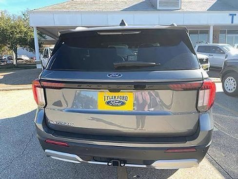New 2026 Ford Explorer Platinum RWD image 7