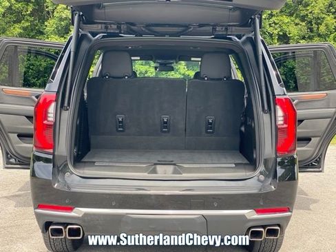 Used 2025 GMC Yukon Denali AWD/4WD image 47