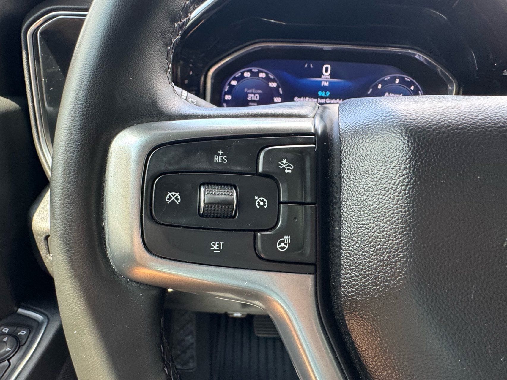 Used 2024 Chevrolet Silverado 1500 RST RWD image 18
