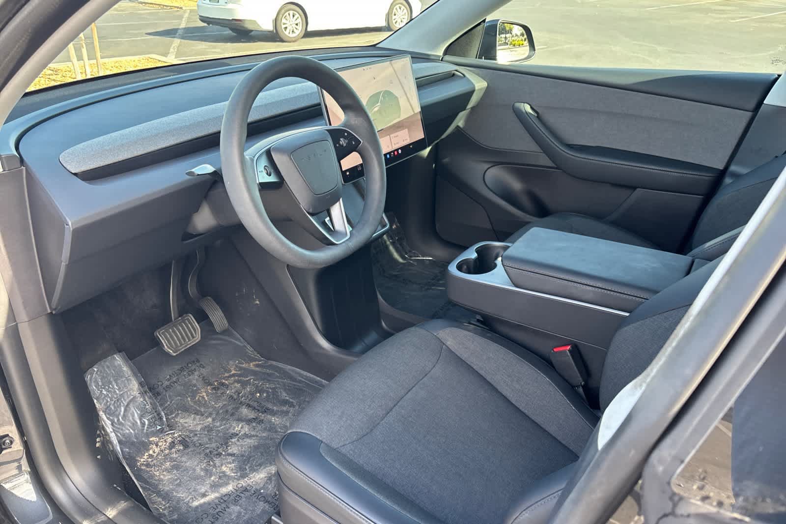 Used 2026 Tesla Model Y 2WD image 13