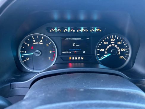 Used 2018 Ford F150 XLT w/ Equipment Group 302A Luxury image 15