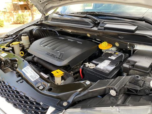 Used 2019 Dodge Grand Caravan GT FWD image 16