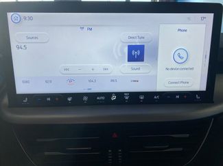 Used 2024 Ford Escape Platinum video 2