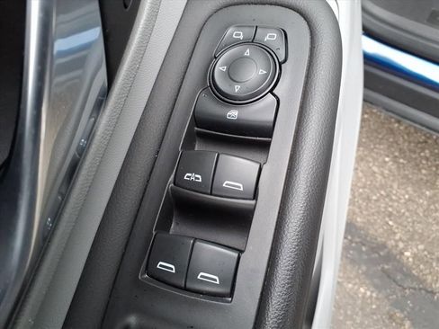 Certified 2022 GMC Terrain SLE image 10