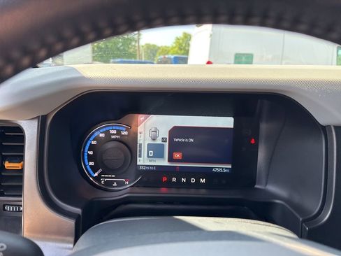 Used 2023 Ford Bronco Badlands image 23