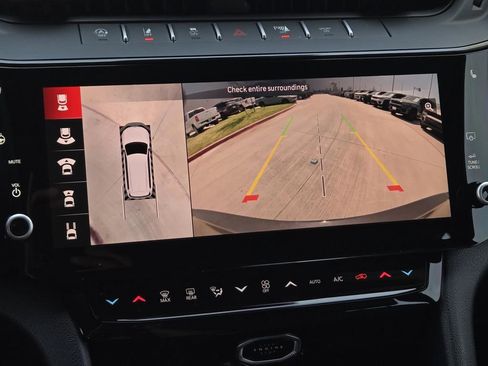 New 2026 Jeep Grand Cherokee L Limited w/ Luxury Tech Group II RWD image 20