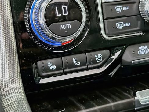 Used 2021 GMC Yukon Denali w/ Denali Ultimate Package RWD image 26