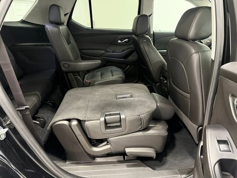 Used 2021 Chevrolet Traverse Premier w/ Redline Edition image 33