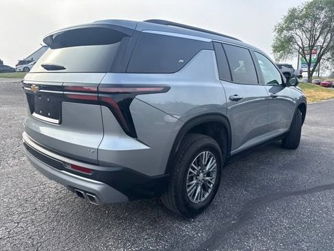 Used 2024 Chevrolet Traverse LT w/ LPO, Floor Liner Package FWD image 6