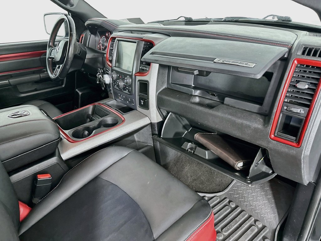 Used 2015 RAM 1500 Rebel AWD/4WD image 31
