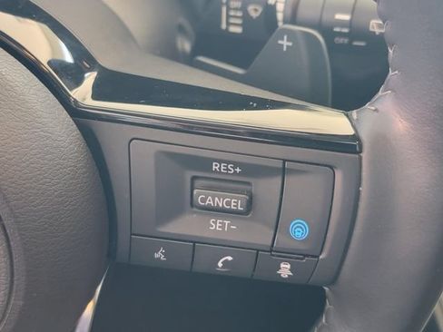 Used 2023 Nissan Pathfinder SL w/ SL Premium Package AWD/4WD image 16