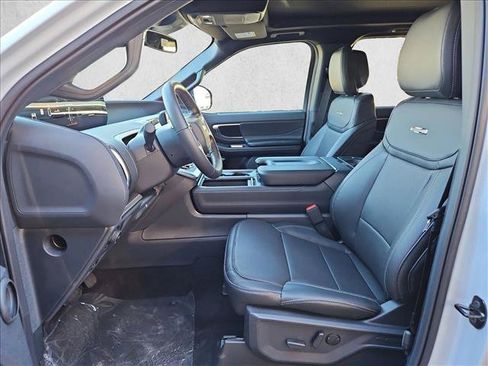 New 2026 Ford Expedition Platinum w/ Stealth Appearance Package AWD/4WD image 4