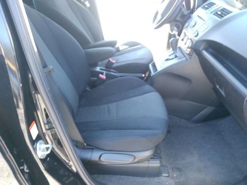 Used 2012 MAZDA MAZDA5 Sport image 38