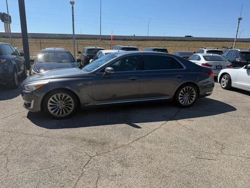 Used 2017 Genesis G90 5.0 Ultimate RWD image 2