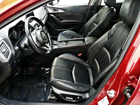 Used 2017 MAZDA MAZDA3 Touring image 8