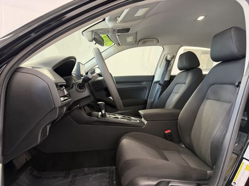 Used 2025 Honda Civic LX image 9