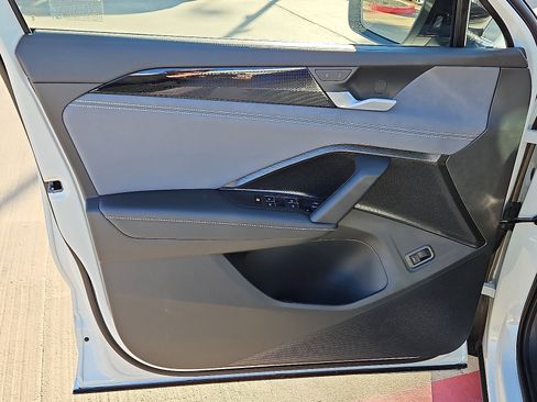 New 2026 Volkswagen Tiguan SE R-Line image 13