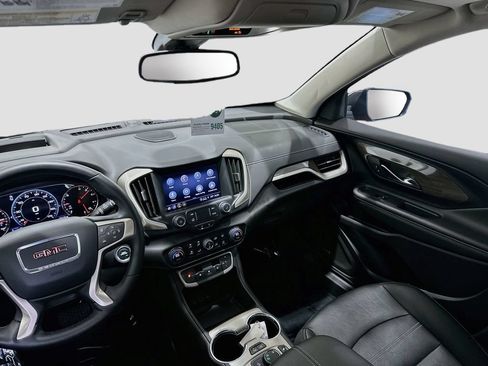 Used 2024 GMC Terrain Denali w/ Denali Premium Package AWD/4WD image 22