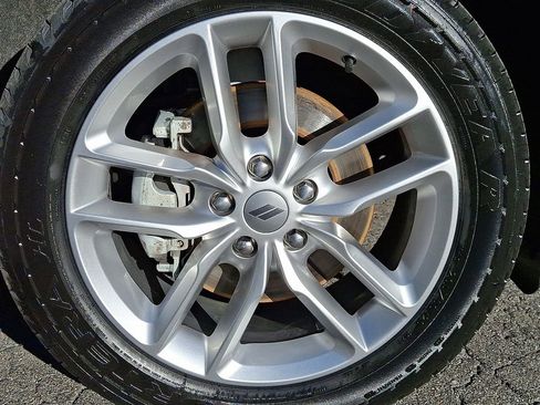 Used 2024 Dodge Durango GT image 10