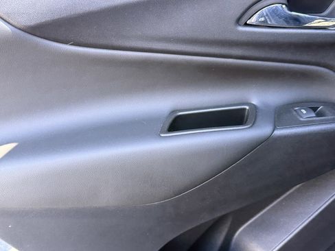 Used 2023 Chevrolet Equinox LT image 25