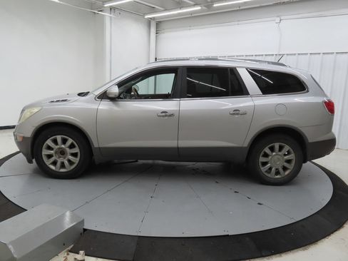 Used 2011 Buick Enclave CXL FWD image 6