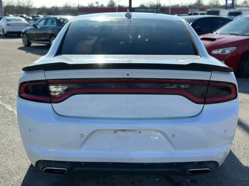 Used 2015 Dodge Charger SXT w/ Premium Group image 7