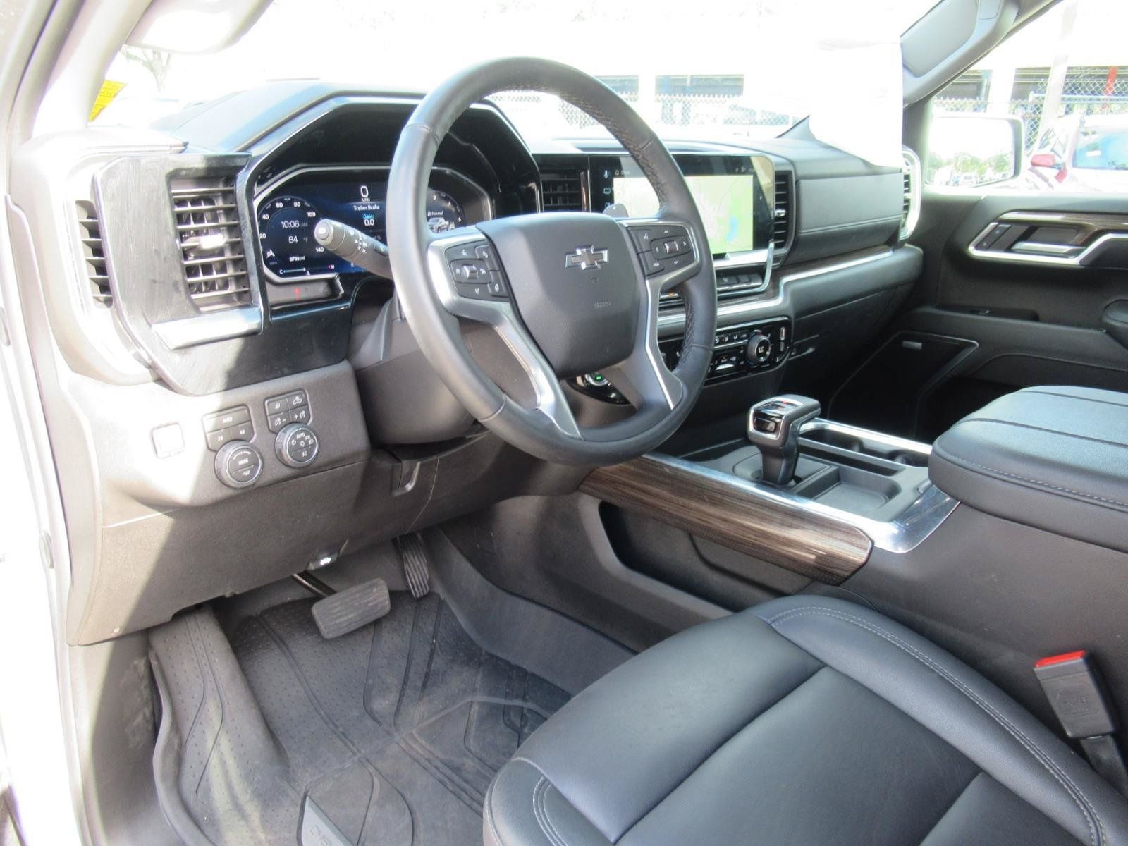 Used 2026 Chevrolet Silverado 1500 RST w/ Safety Package AWD/4WD image 16
